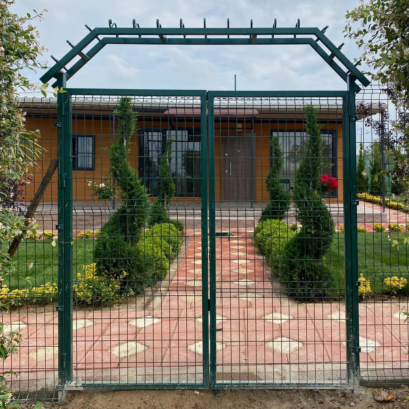 Bahçe Kapısı Ankara
